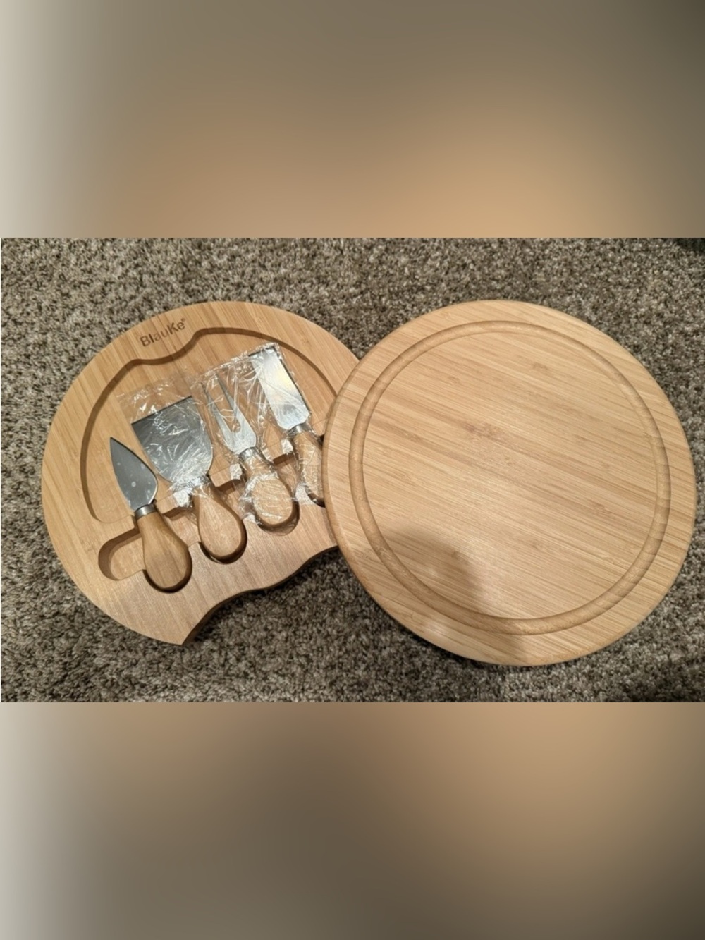 BlauKe bamboo Cheese Board And Knife Set. Great for charcuterie